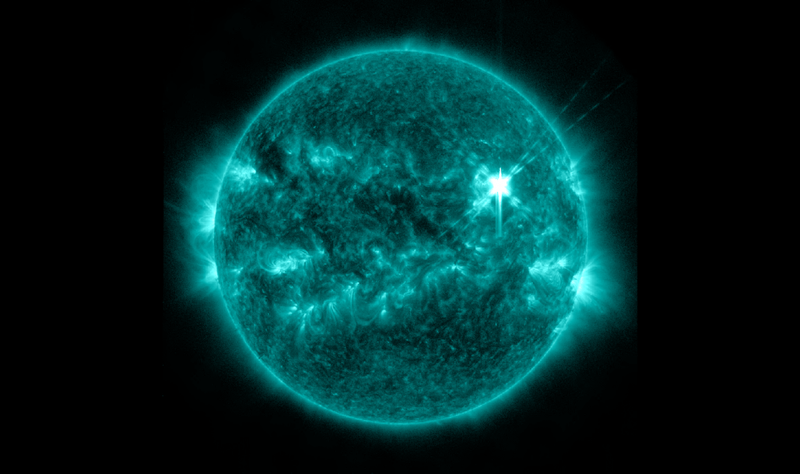 Illustration for article titled A Solar Flare in Unprecedented Detail